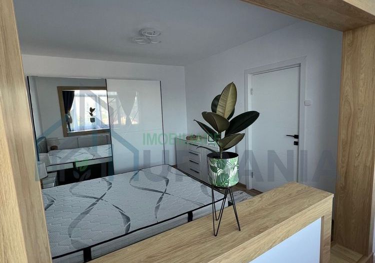 Apartament 2 camere de închiriat, central, # - Poză 2