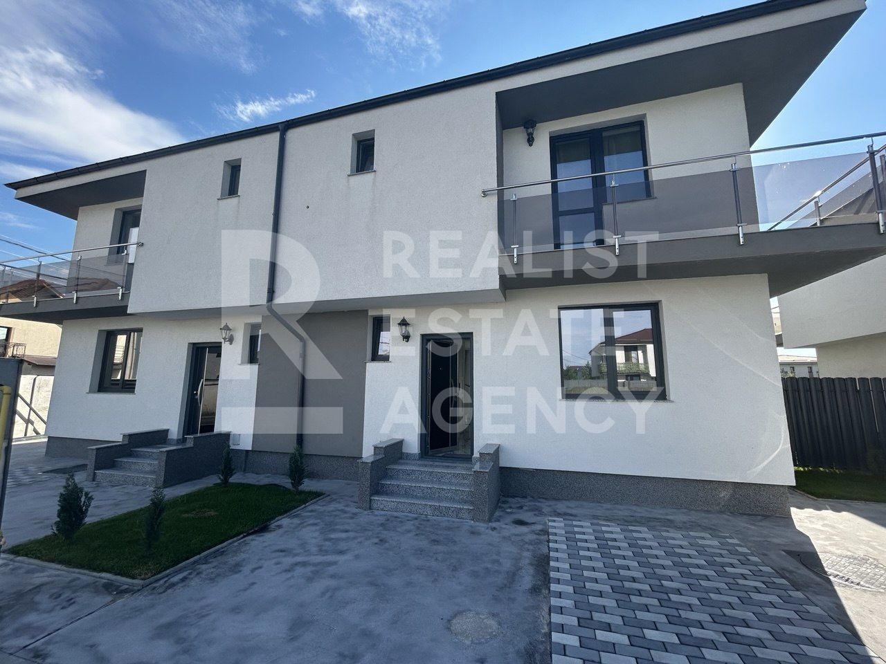 Prima închiriere, vila Otopeni, teren - 255 mp, 2 locuri de parcare - Poză 3