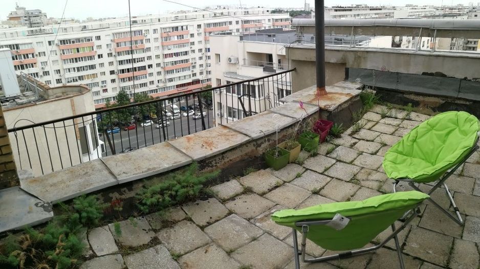 Garsoniera Piata Iancului Metrou Terasa 2 Holuri - Poză 1