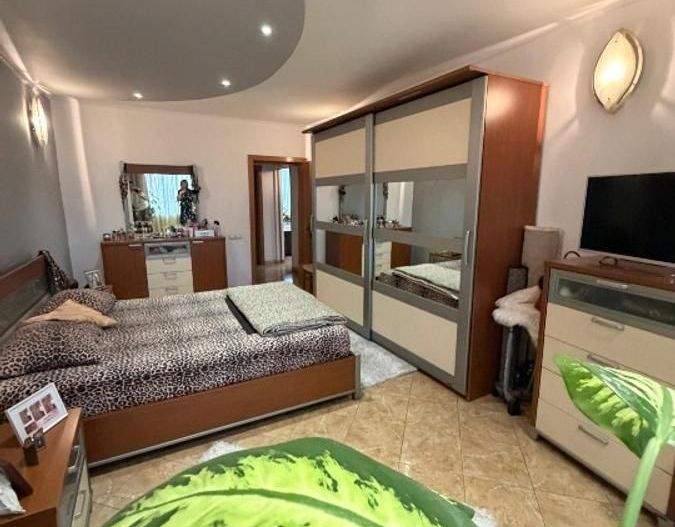 Dristor - 2 minute metrou Dristor - complet renovat - bloc anvelopat - Poză 4