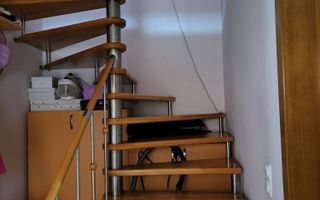 Casă de Vânzare | Piscină Interioară | Spațiu de Relaxare - Poză 32