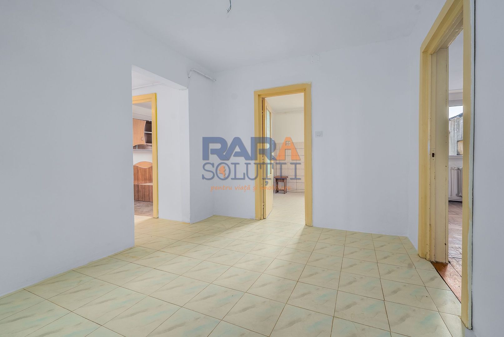 Apartament 3 camere + 2 băi IEFTIN: 700 €/mp - Poză 14
