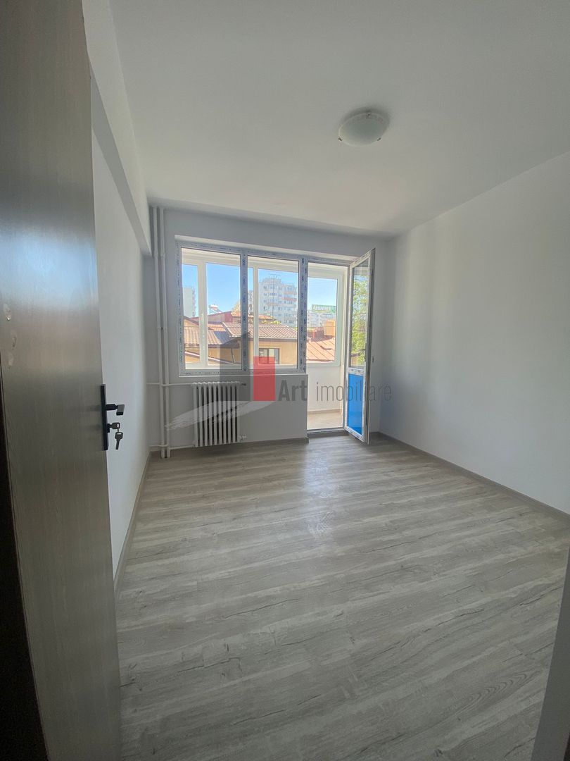 Apartament 3 camere Grivita - Poză 5