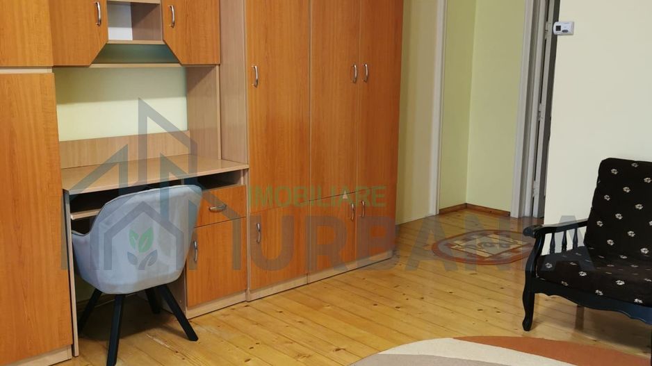 Apartament cu o cameră în zona TgCucu, la casă, parter, intrare separată - Poză 2