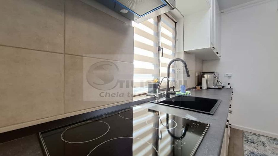 Vila tip duplex,  3 camere, 2 bai, libera, mobilata de lux, Barnova - Poză 2