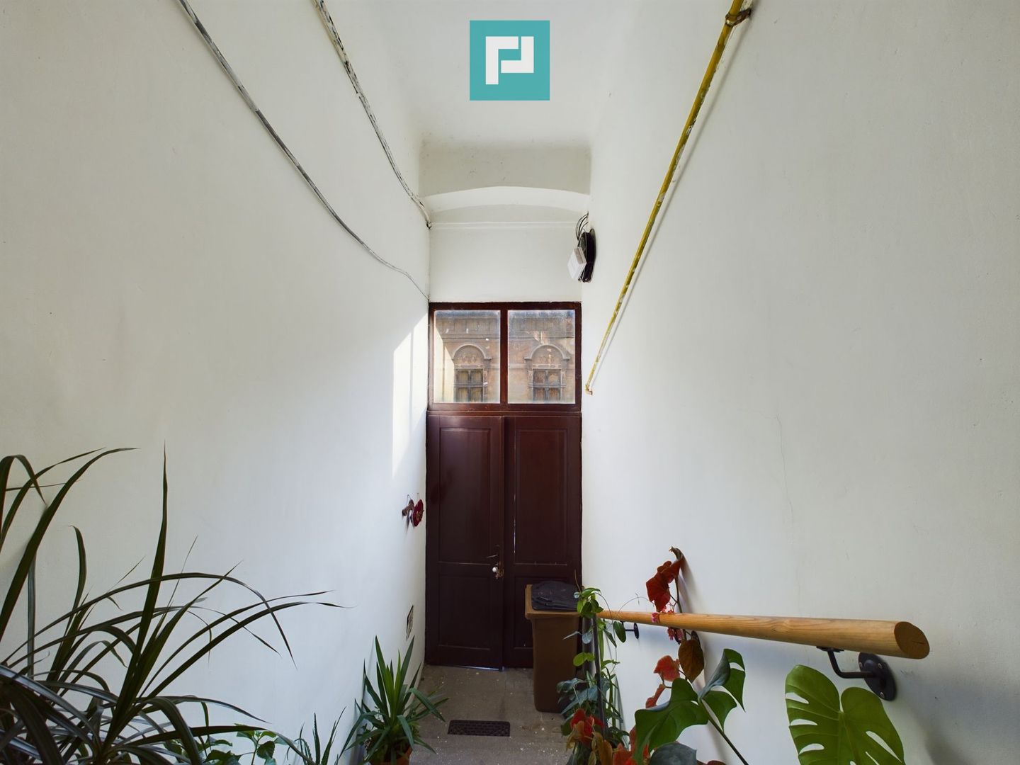 Clădire cu două apartamente zonă centrală - Poză 20