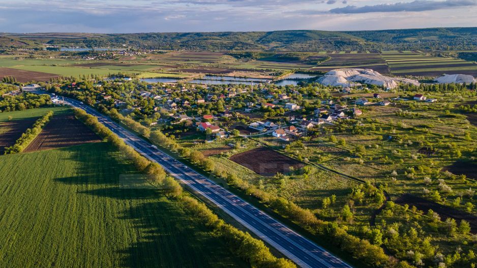 Vânzare,teren pentru construcție,10ari,traseu Peresecina-Orhei, Gornoe - Poză 1