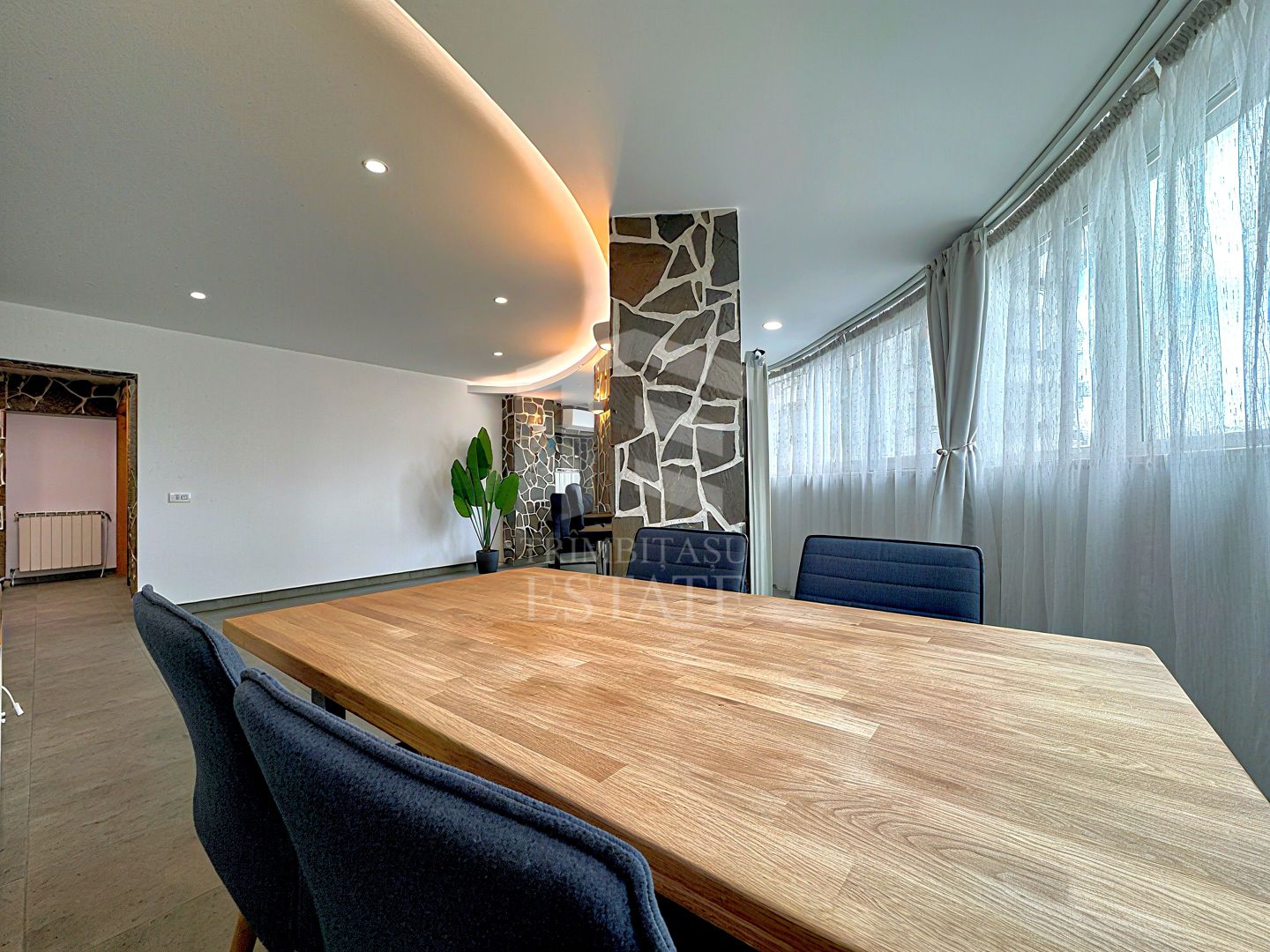 Decebal | 3 camere 97 mp utili | Centrală proprie | Etaj 2/8 - Poză 1