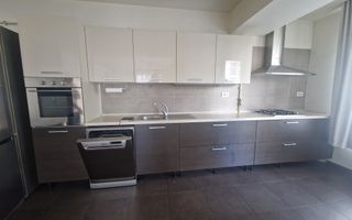 Apartament 3 camere decomandat, cu 2 bai (dus si cada), 110 mp, parcare - Poză 1