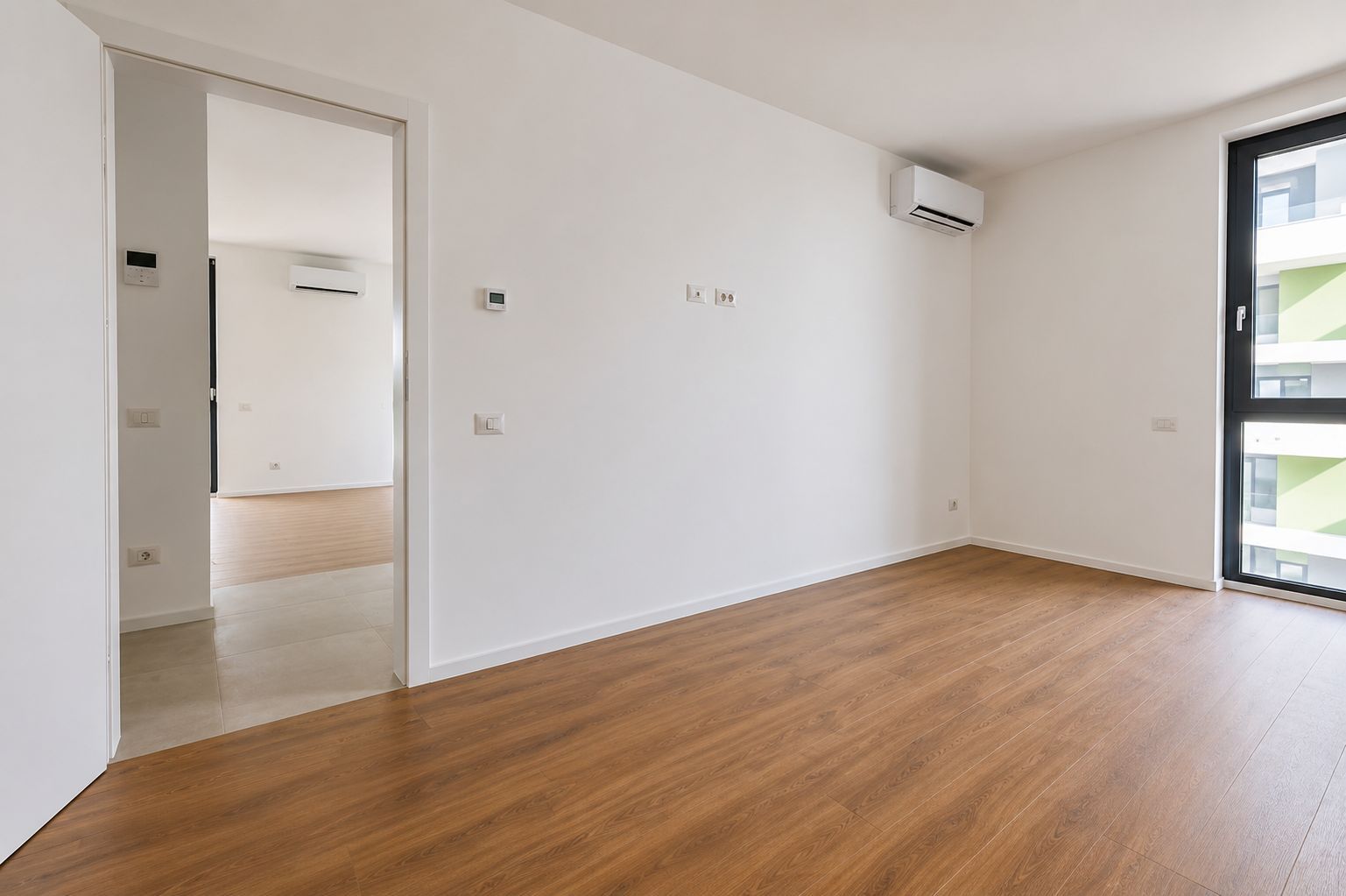Apartament nou cu 2 camere, Complex Ateneo, 54.5 mp, direct de la proprietar, parcare inclusa - Poză 6