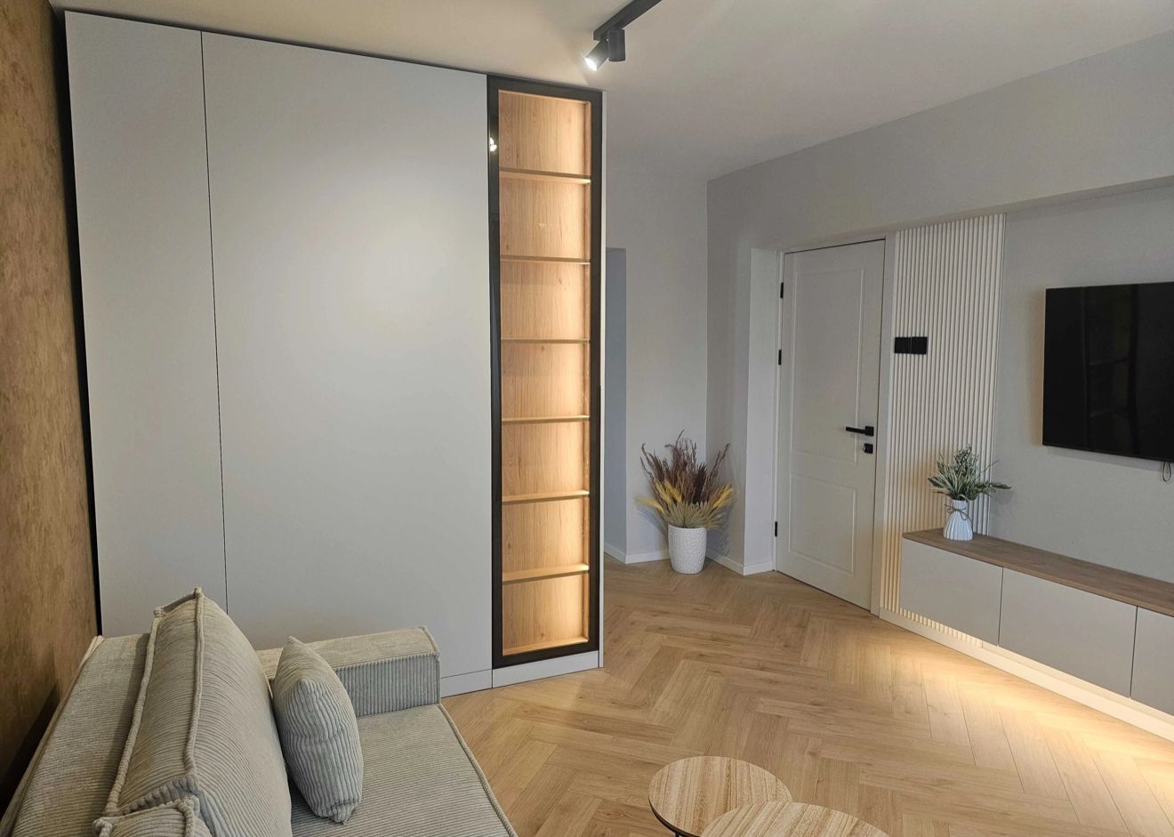 AP.2 CAMERE-OBOR, DOG-FRIENDLY, BLOC REABILITAT, MASINA DE SPALAT VASE - Poză 4