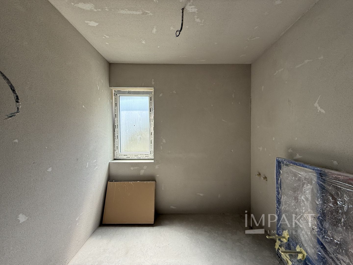 Case cuplate la liziera padurii , ideale pentru 2 familii ! - Poză 33