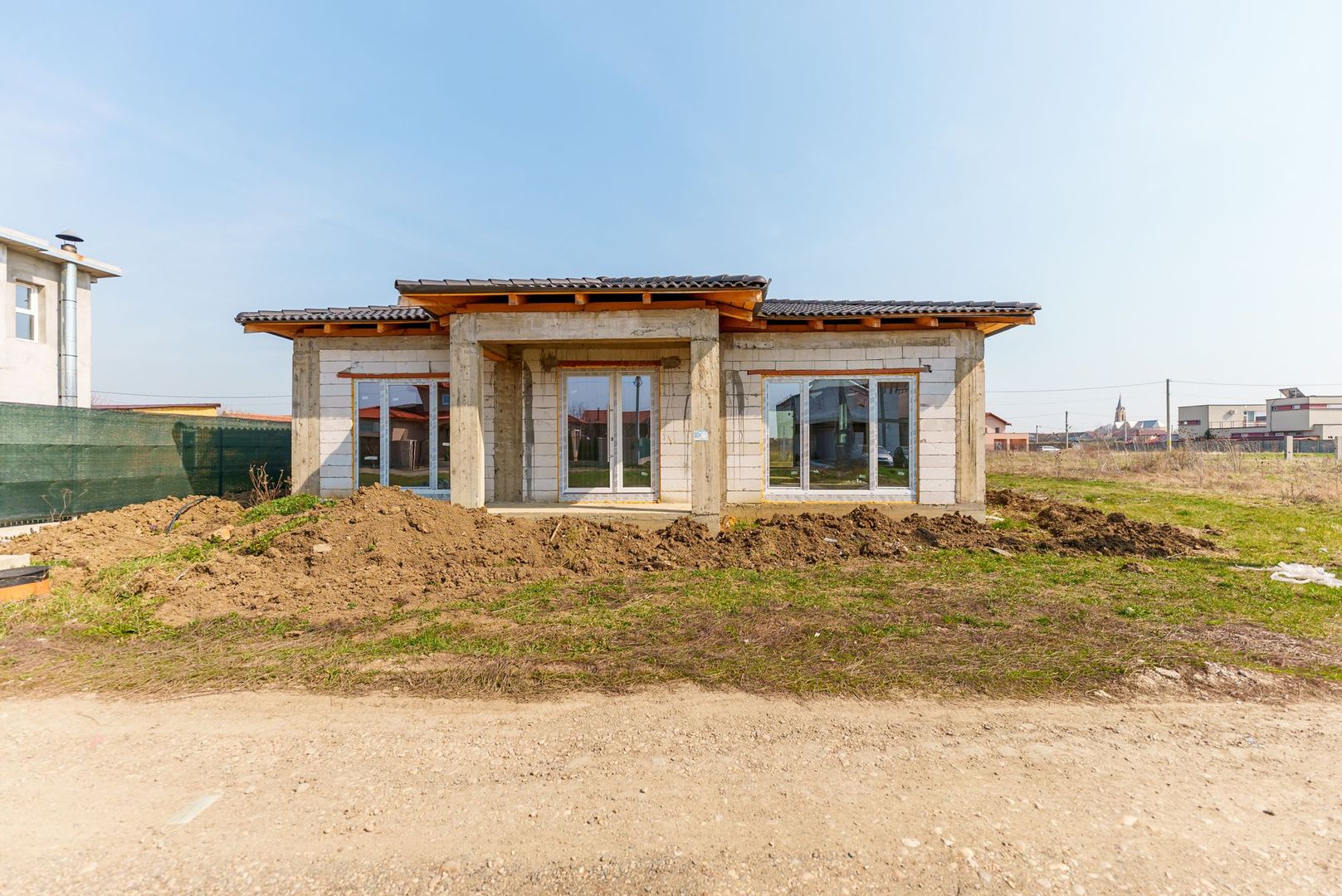 Casă individuală la sol în Vladimirescu - Poză 1