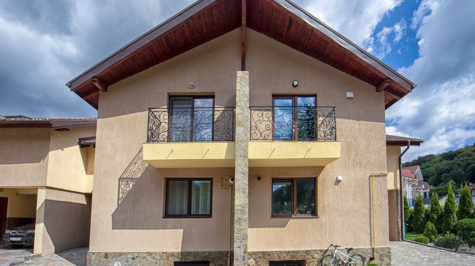 Casă de închiriat în cartierul exclusivist - Green Valley - Poză 2