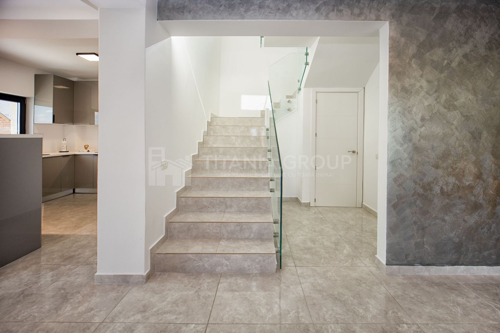 Prestigiu si eleganta! Proprietate de LUX, cu garaj si piscina -Harman - Poză 31