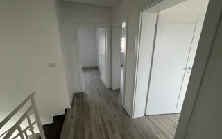 Casa individuala. Disponibila imediat. 4 dormitoare - Poză 15