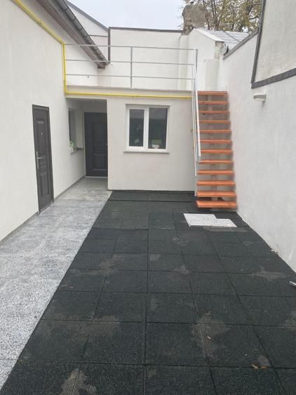 De vanzare casa 2 camere, recent renovata - Zona Domenii-Ion Mihalache - Poză 1