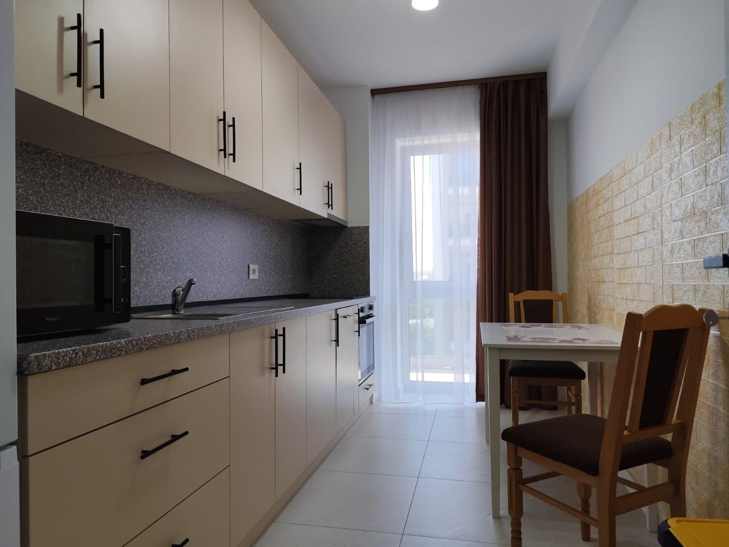 Apartament cu 2 camere de inchiriat, in Prima Arena, Iosia Sud, Oradea - Poză 10