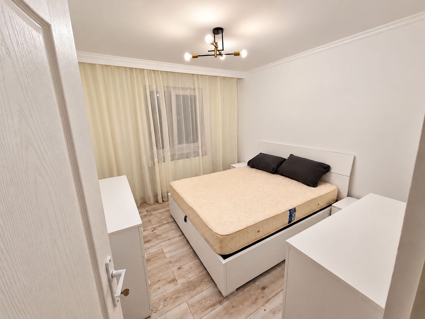 Spitalul Județean | 2 Camere | Centrală Proprie | Etaj Intermediar - Poză 7