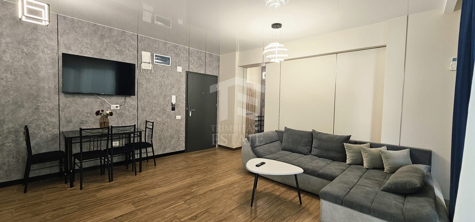 Apartament cu 2 camere Mamaia Nord, primul rand la mare, termen lung - Poză 3