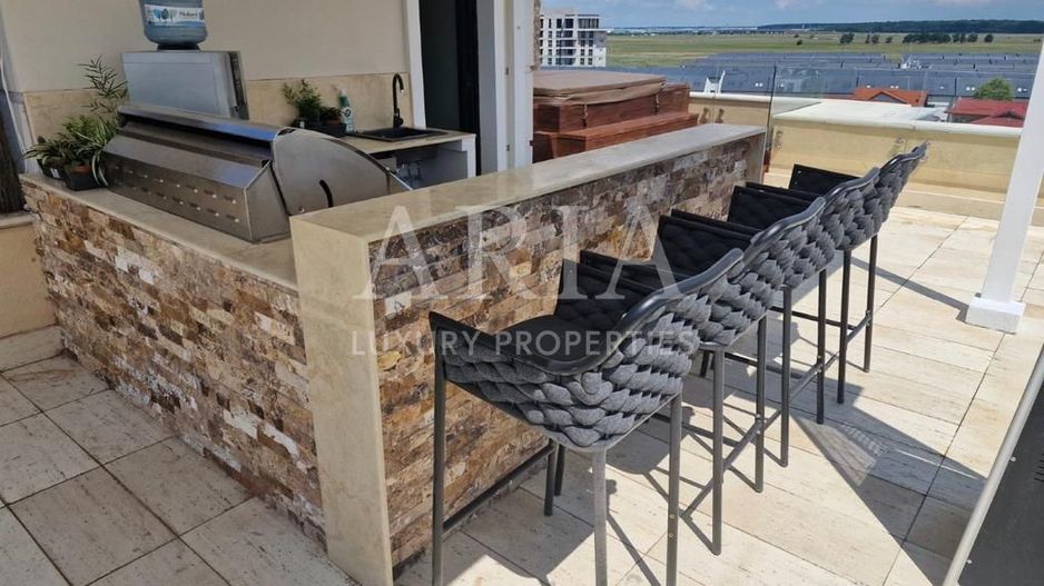 Penthouse superb - rooftop vedere către pădure - Poză 3