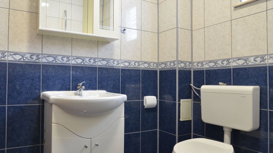 Inchiriem Vila individuala 6 camere cu panouri solare zona Pipera - Poză 25