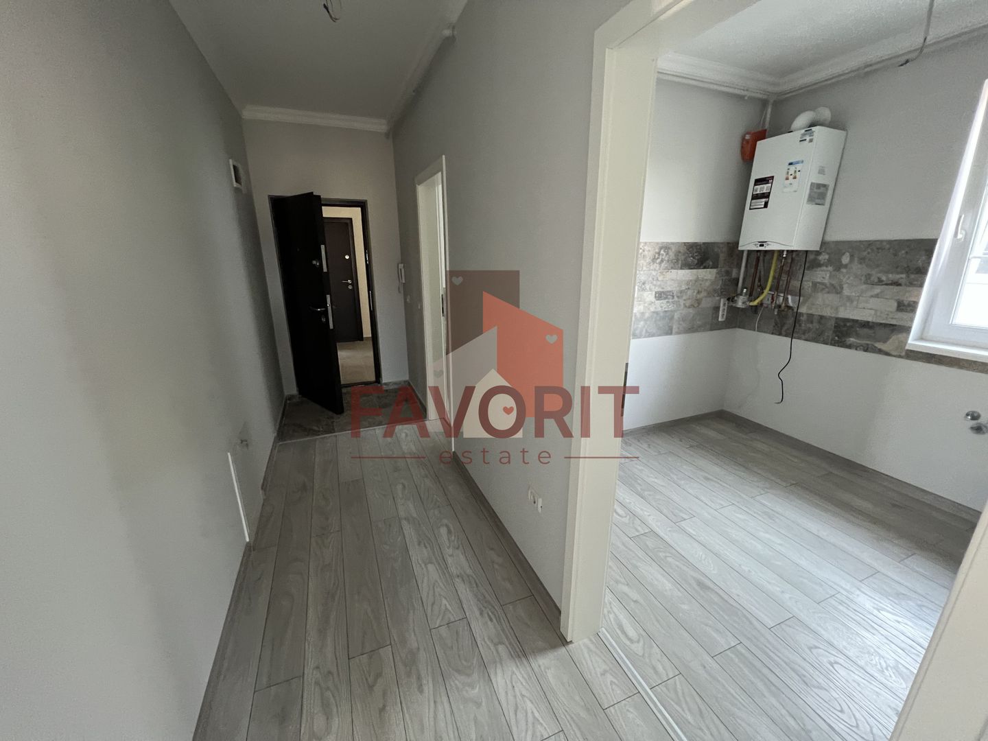 Etaj 2. Decomandat. Finisaje superioare - Poză 3