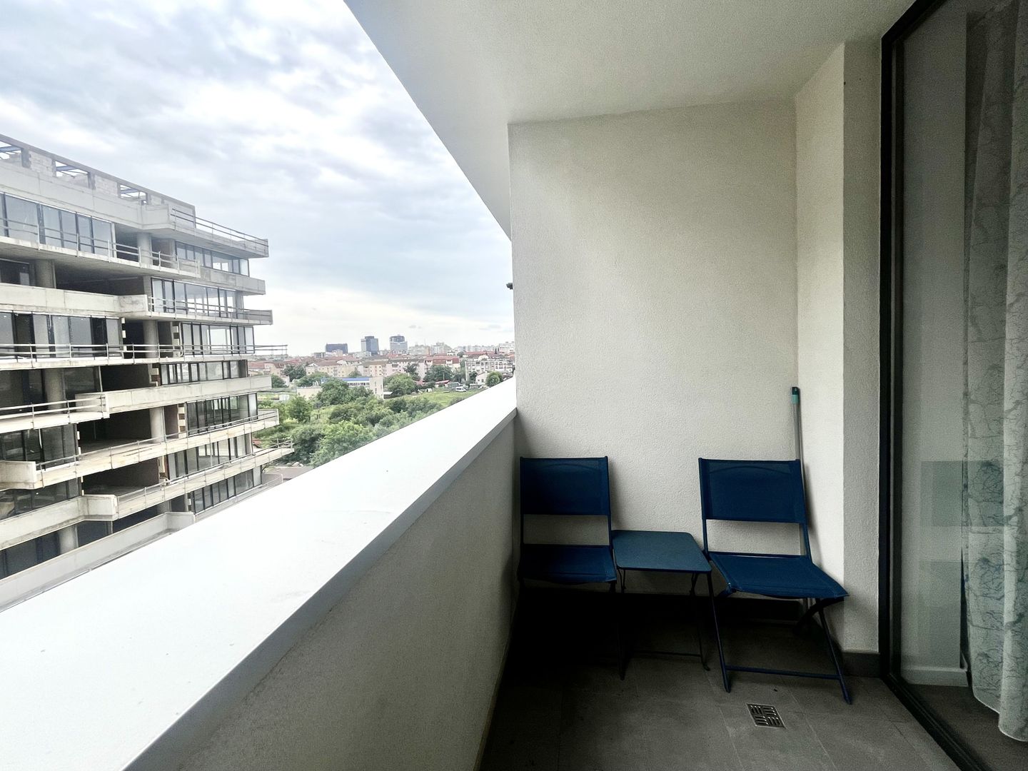 Apartament 2 camere, vibrant si primitor, cu parcare, in XCITY-TOWER - Poză 20