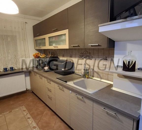 Apartament 3 camere  zona Dambovita - Poză 4