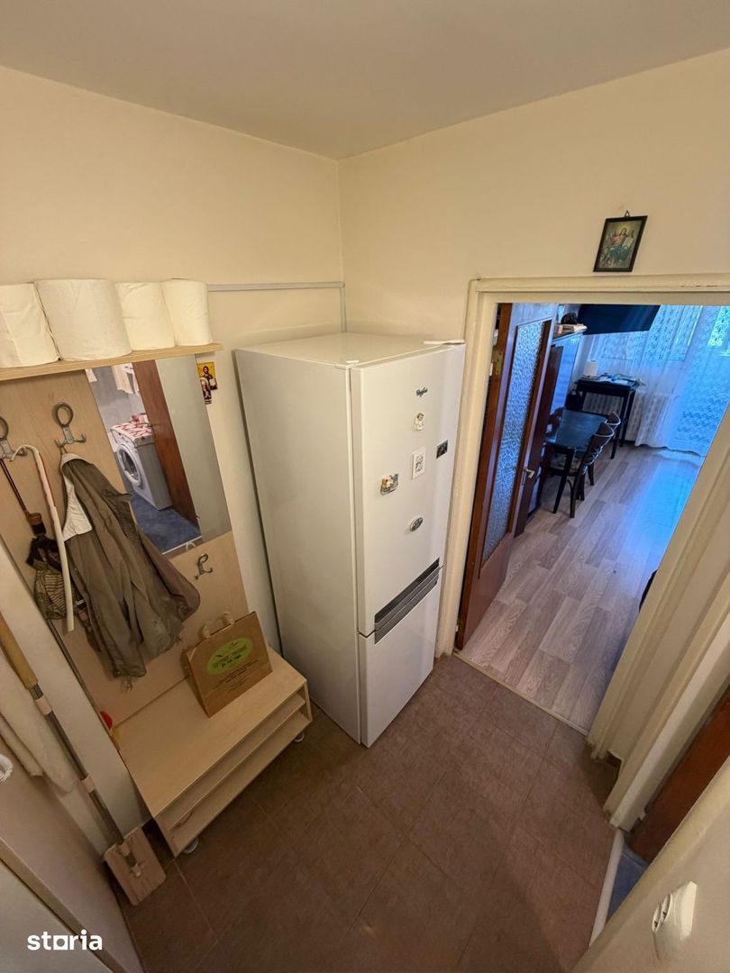 Vanzare Garsonieră renovată, 31 mp, 75 m metrou Favorit, balcon, AC - Poză 5