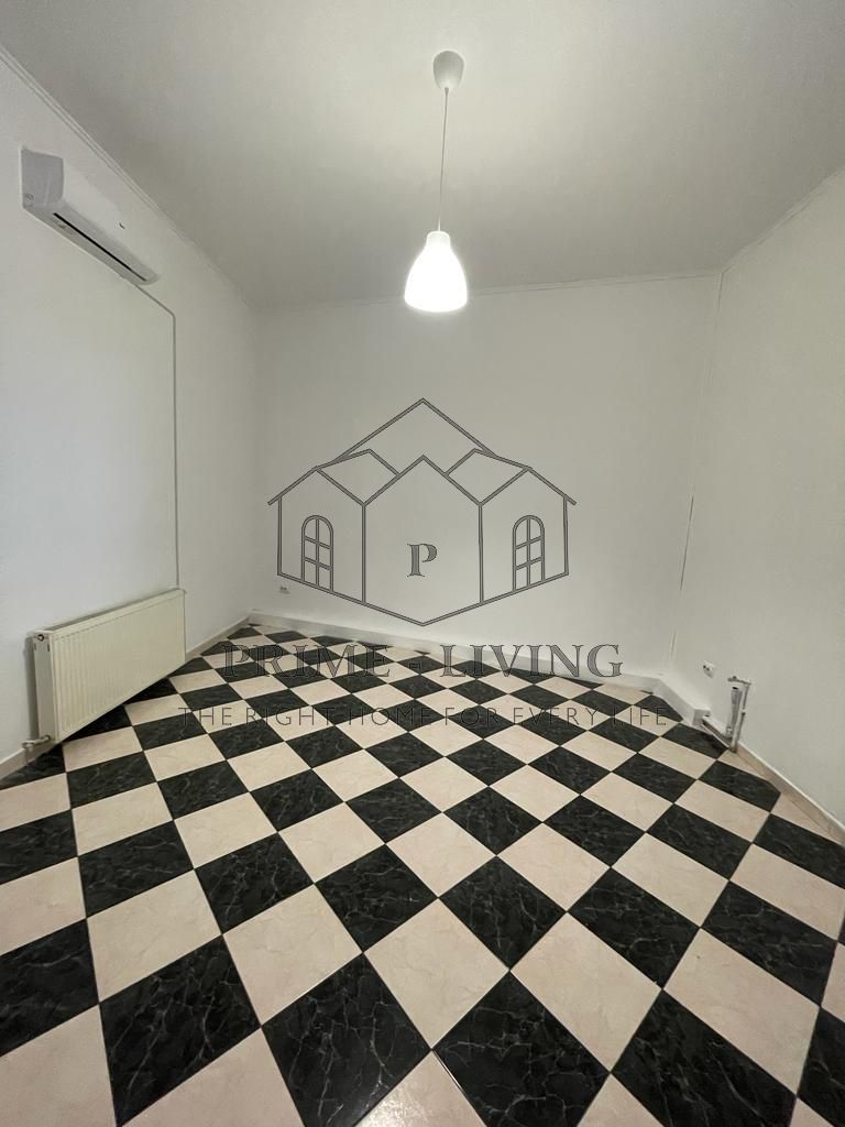 Apartament de 5 camere cu destinatia birou de inchiriat - Poză 2