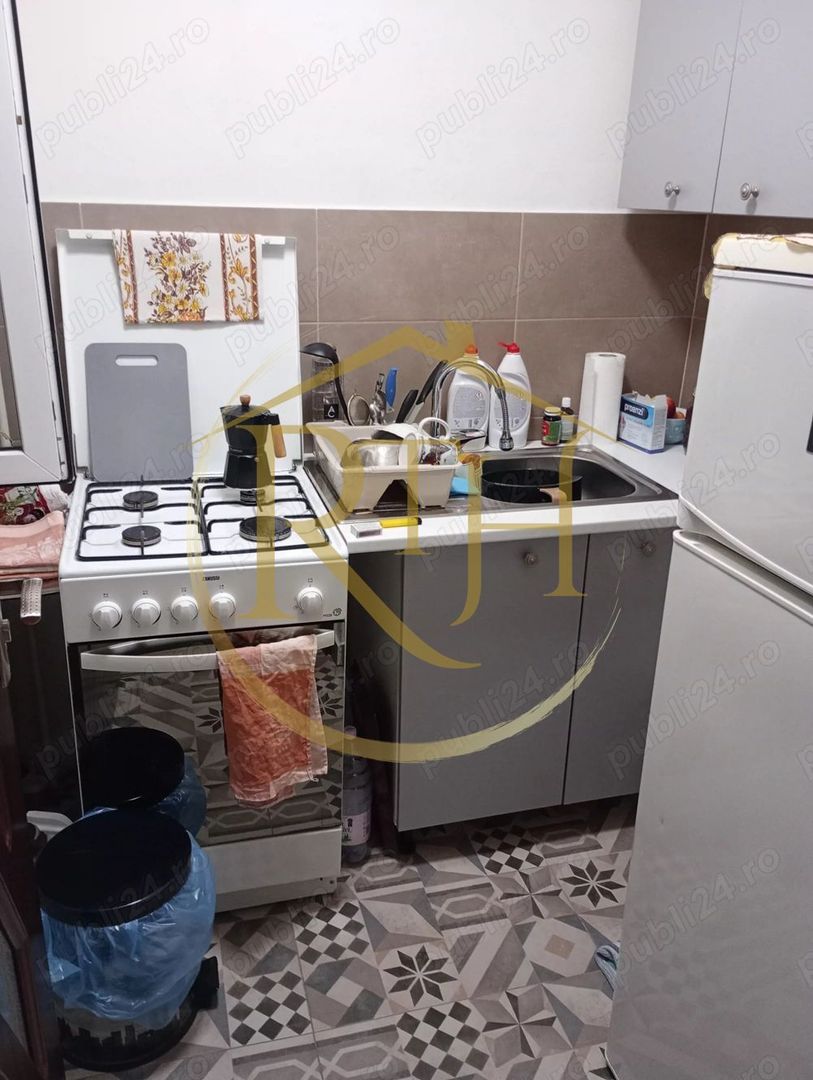 Oferim spre vanzare garsoniera, situata la etajul 2, zona Dambovita - Poză 3