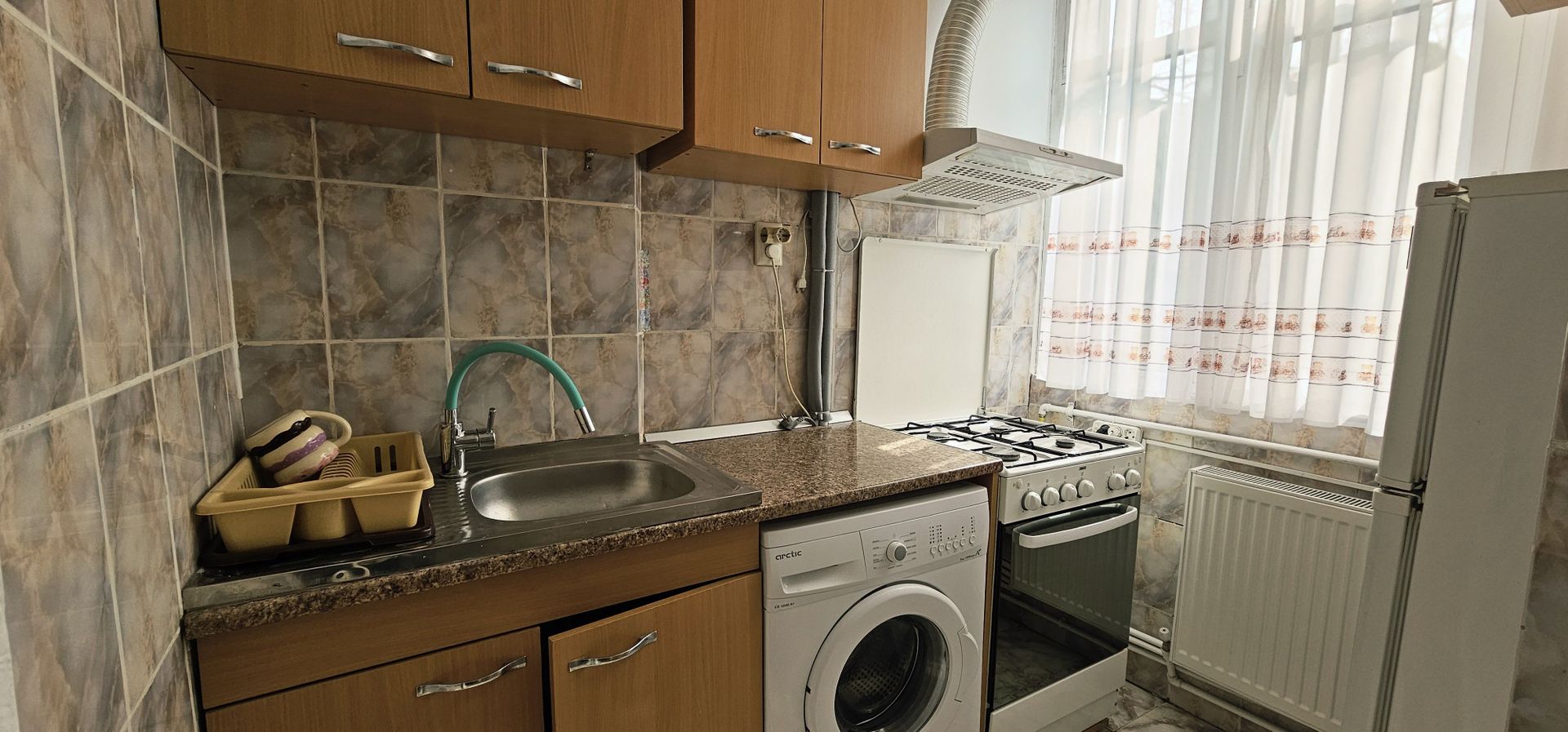 Garsonieră ultracentrală Constanța, etaj 1, mobilată - Poză 6