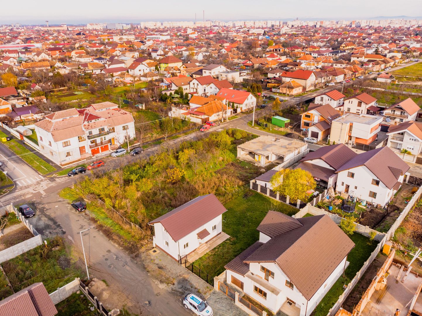 Vilă cu 3 camere la cheie în Bujac - Poză 2