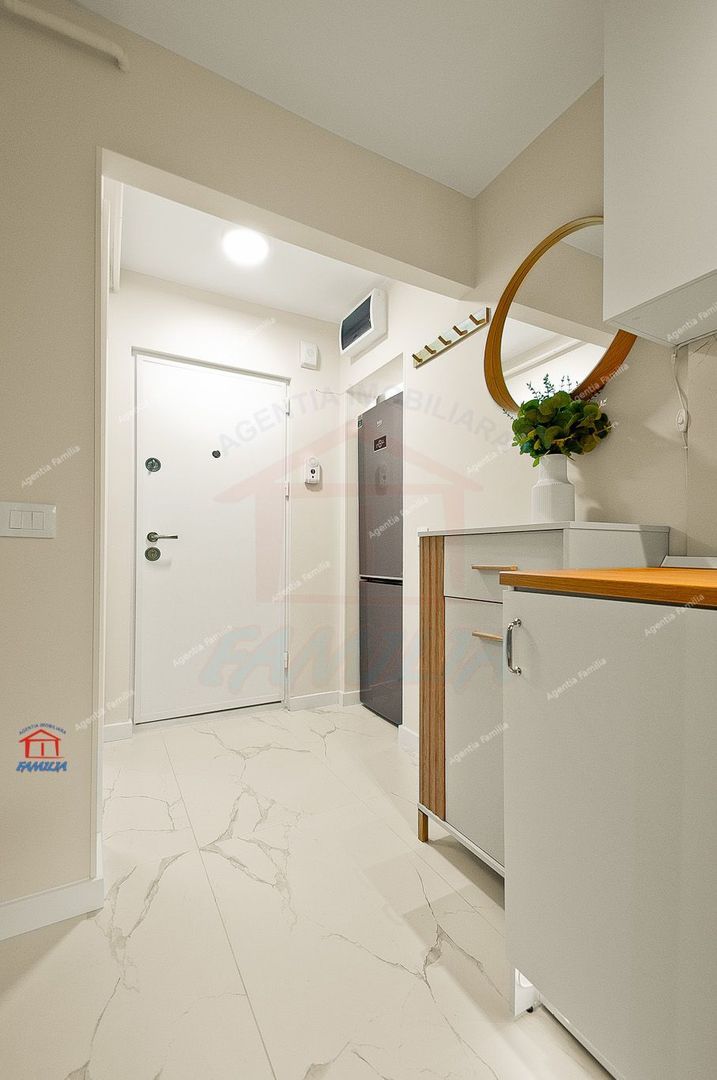 Inchiriere apartament 3 camere decomandat zona centrala - Poză 10