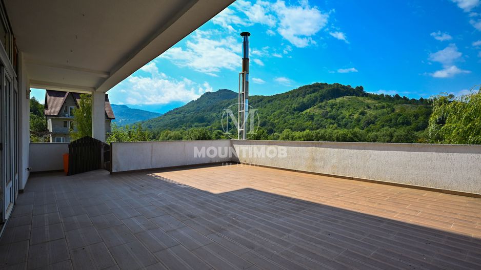 Oază de liniste cu potential comercial, vila moderna în Rasnov - Poză 18