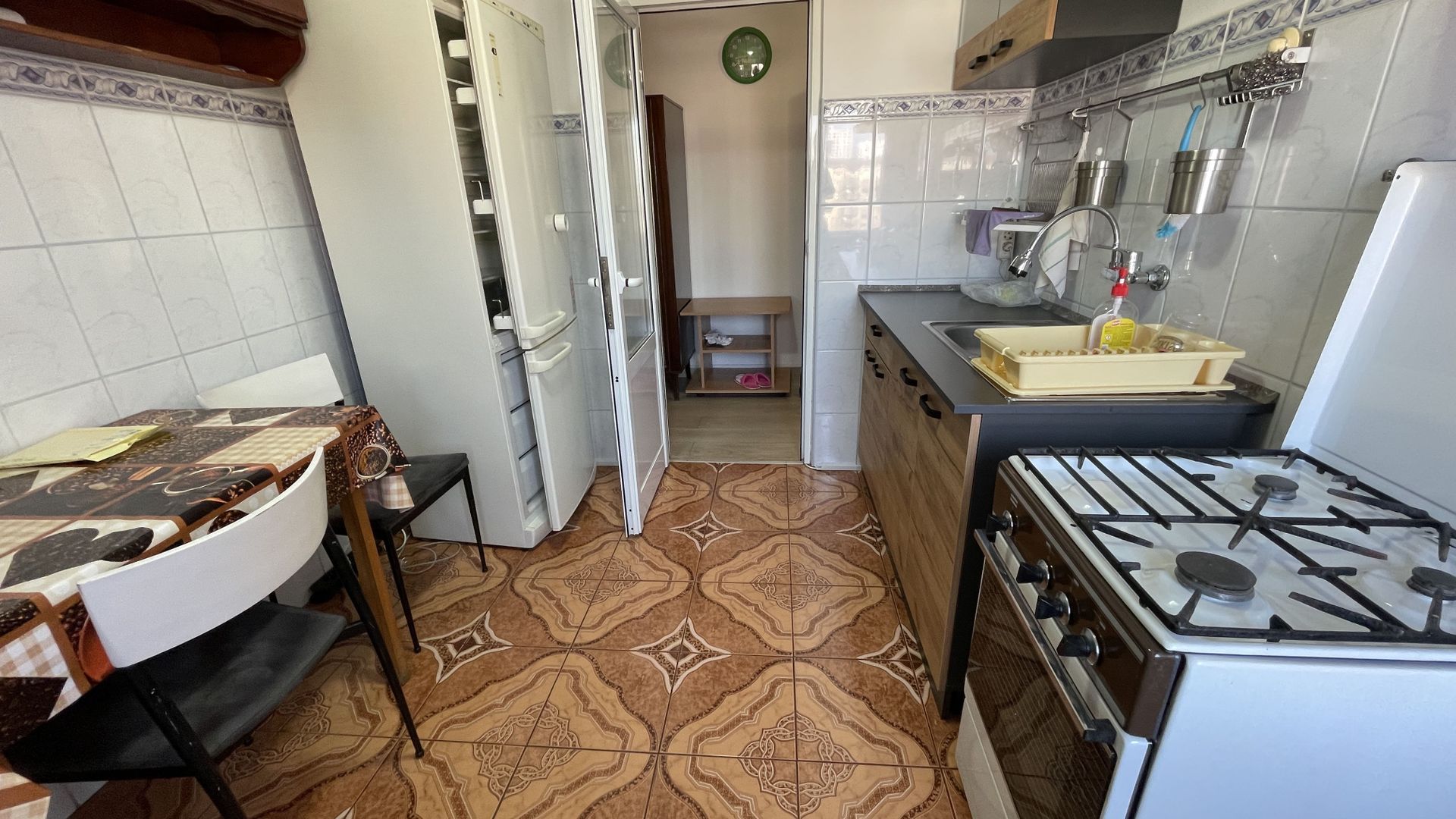 Apartament spațios cu două camere, etajul 4 cu acoperiș. - Poză 8