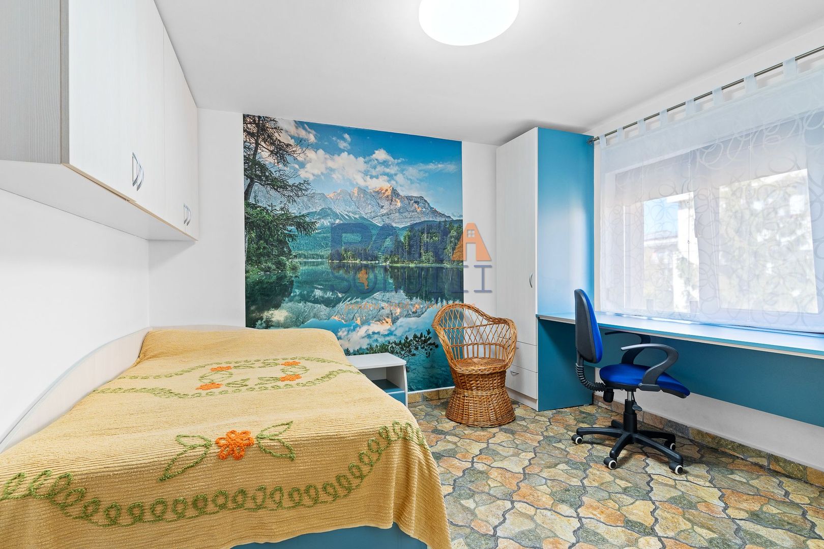 Apartament 3 camere - Favorit - mobilat și utilat - Poză 2