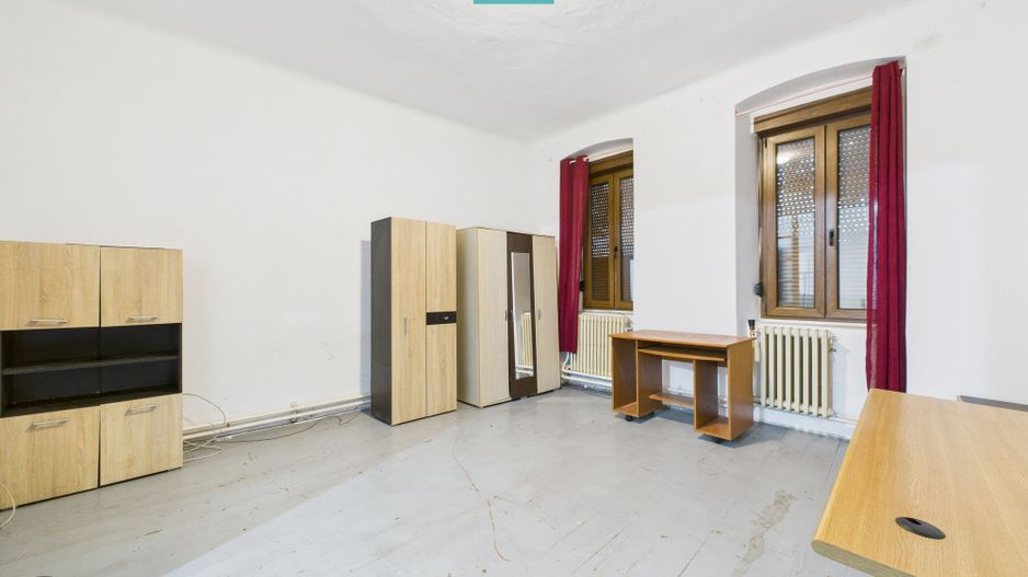 Casă 2 camere + anexe, teren 234 mp. - Poză 6