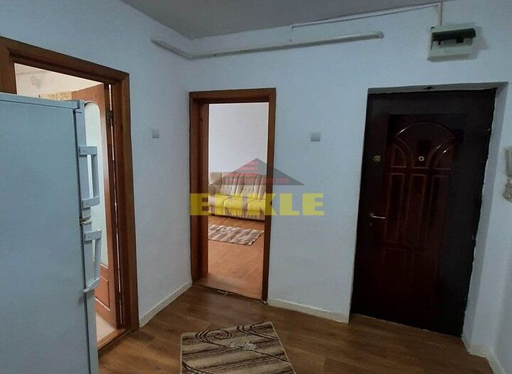 Apartament 2 camere de vanzare, zona industriala - Poză 4