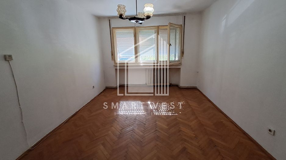 Apartament 3 camere | Etaj 1 | Zona Micro 16 - Poză 2
