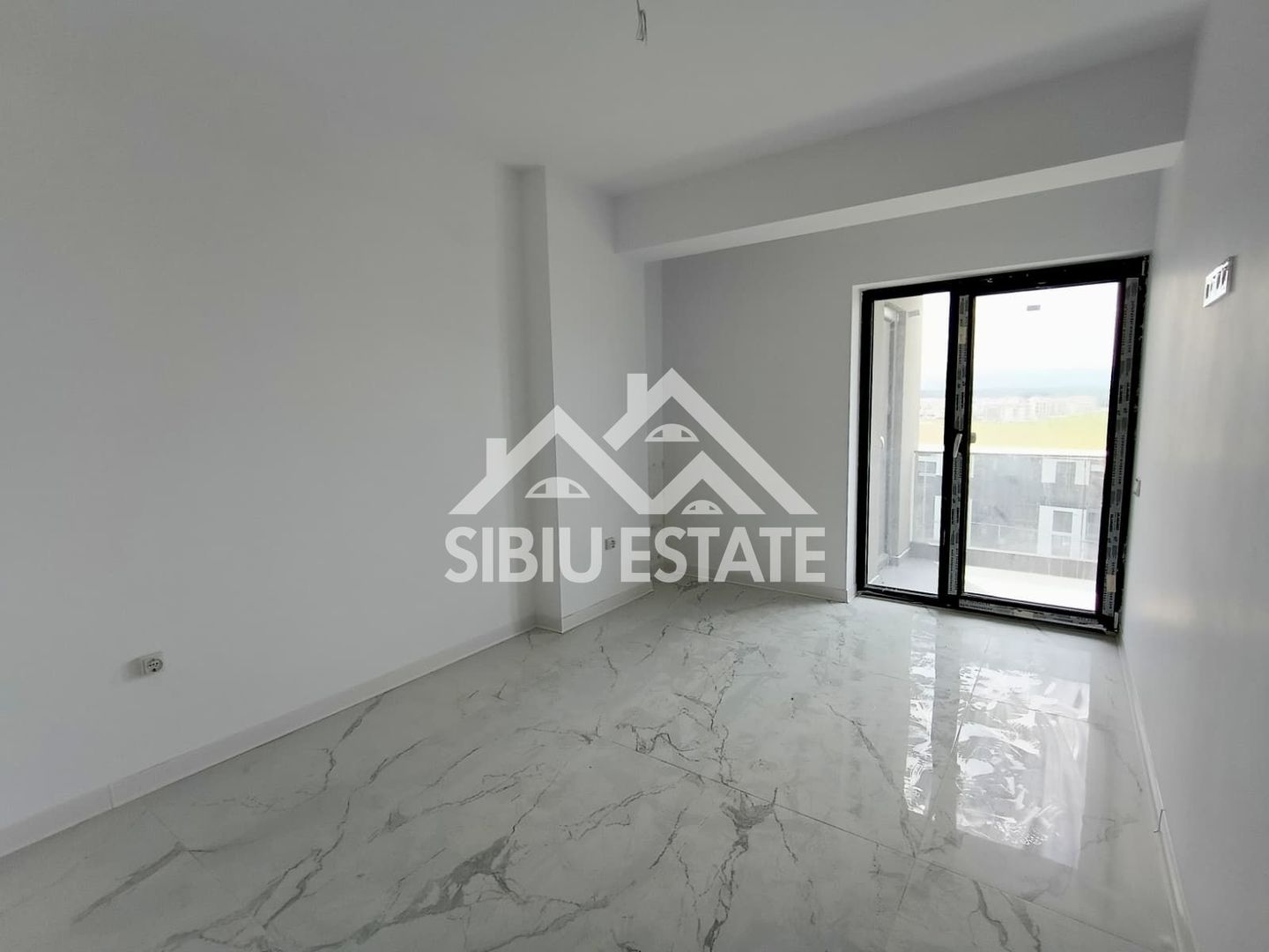 Apartament modern 2 camere ,parcare acoperita Șelimbăr  Doamna Stanca - Poză 1