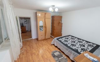 Casă cu 5 camere, complet renovată cu teren 920 mp în Tecuci - Poză 10