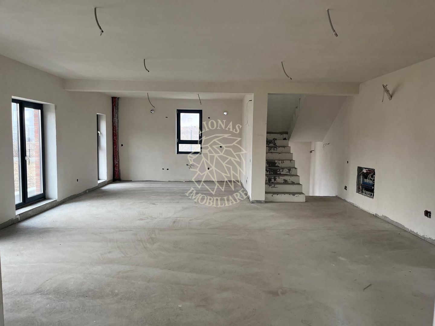 Doua case in Duplex 4 camere 183 mp-teren 295 mp-Dezmir Jud. Cluj - Poză 4