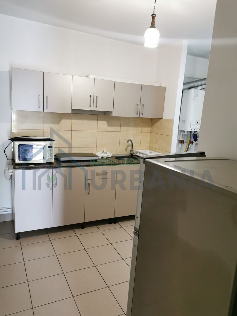 Apartament cu o cameră în zona TgCucu, la casă, parter, intrare separată - Poză 5