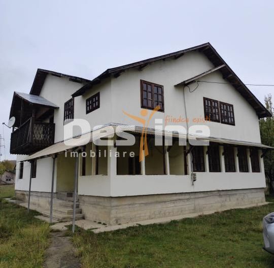 VIla Teisani si 11250 mp teren - Poză 1