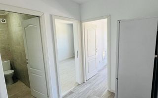 Apartament 1 cameră, etaj 1, cu balcon, complex Astoria, Lunca Cetății – 290 euro - Poză 4