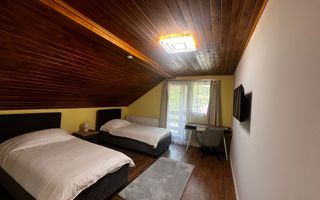 De vânzare – Casă P+M Ferneziu, zonă liniștită sub pădure 🌲 - Poză 16