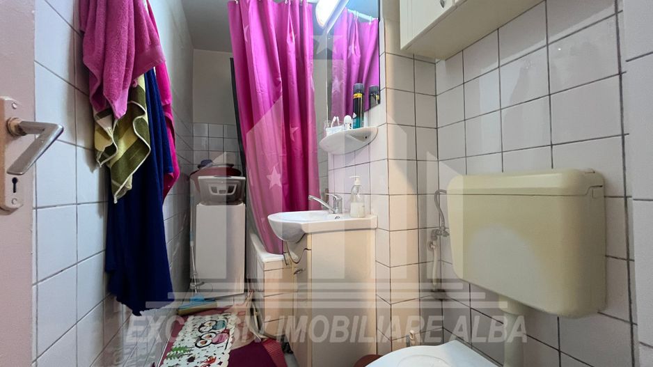 Garsoniera de vanzare zona Cetate-Lidl, parter inalt. - Poză 3