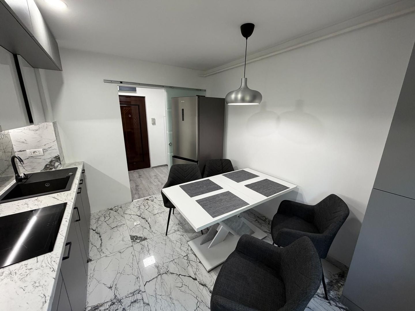 De închiriat Apartament decomandat cu doua camere in Lugoj - Poză 6